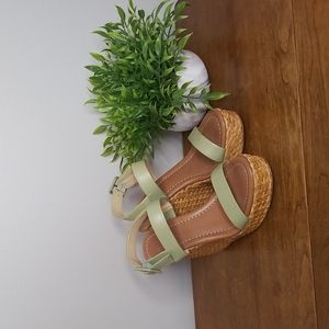 Kate Spade Cabana Basket Weave Wedge Heel size 6M